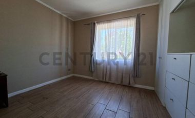 Se arrienda casa en condominio Prados de Buin II