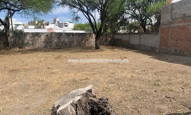 TERRENO EN VENTA EN TEQUISQUIAPAN EN COL. CENTRO LUIS