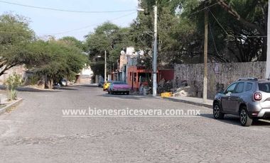 TERRENO EN VENTA EN TEQUISQUIAPAN EN COL. CENTRO LUIS