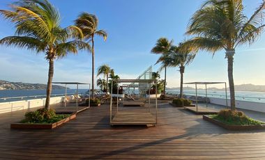 Departamento sobre Playa y sobre Av. Costera