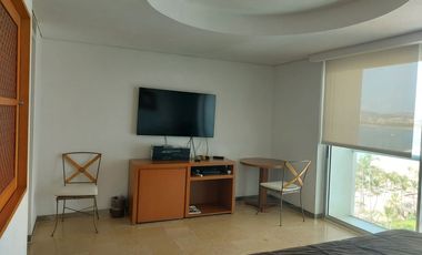 Departamento sobre Playa y sobre Av. Costera