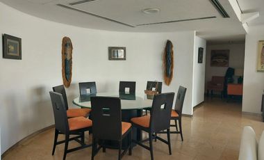Departamento sobre Playa y sobre Av. Costera