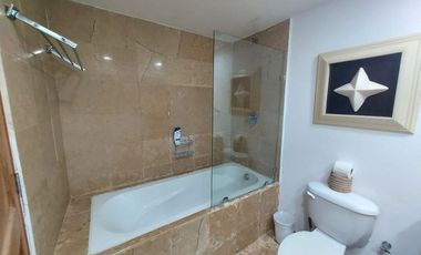 Departamento sobre Playa y sobre Av. Costera