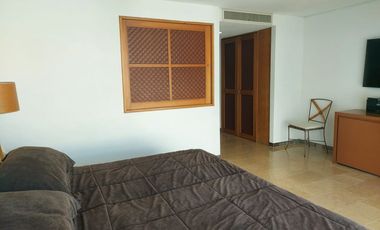 Departamento sobre Playa y sobre Av. Costera
