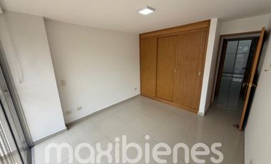 apartamento en arriendo en el portal. Cod A67169