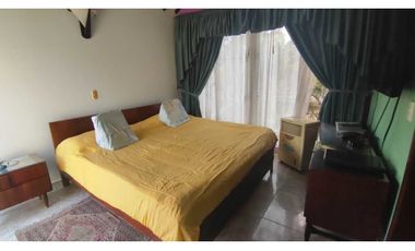 Linda casa urbana zona zona verde, 231 M2 en 550 mill en La Mesa Cund