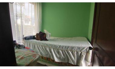 Linda casa urbana zona zona verde, 231 M2 en 550 mill en La Mesa Cund