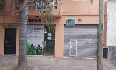 2 Locales en Venta juntos o por separado Alma Fuerte 1904.Castelar