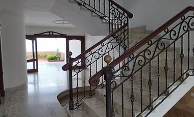 casa en venta en c.c mirador campestre. Cod V2435