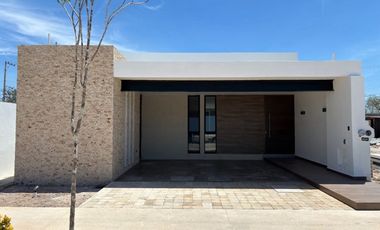 Venta casa de 1 piso Fiora Cholul Mérida Yucatán