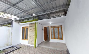 RUMAH BARU MURAH SIAP HUNI DEKAT PASAR GODEAN JL SEYEGAN