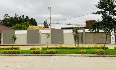 Casa en venta ubicada en Ucubamba