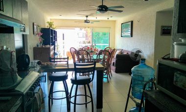 Casa de tres niveles y tres recamaras ubicada en la calle 16