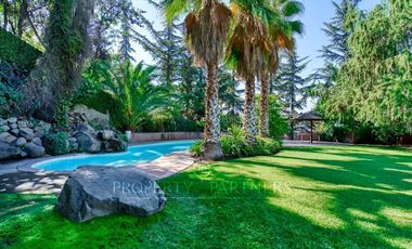 Casa  con precioso jardín en Santa María