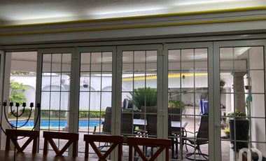Casa en Venta con Alberca y Jardín en Zona Norte de Cuernavaca.