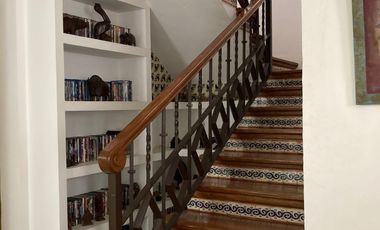 Casa en Venta con Alberca y Jardín en Zona Norte de Cuernavaca.