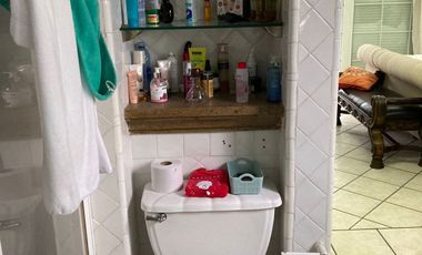 Casa en Venta con Alberca y Jardín en Zona Norte de Cuernavaca.