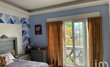 Casa en Venta con Alberca y Jardín en Zona Norte de Cuernavaca.