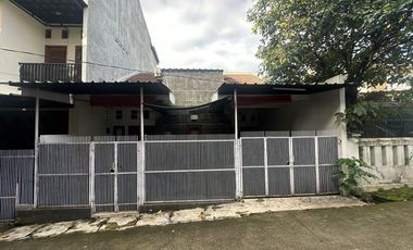 Rumah Hadap Timur LT 100 SHM 7 Menit ke Mall Pesona Square J-45944