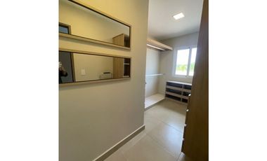 Costa Verde, Duplex N/W