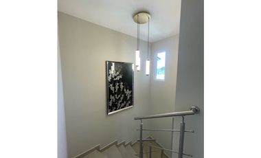Costa Verde, Duplex N/W