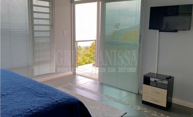 Se Vende Moderna y Amplia Casa en Altos del Maria