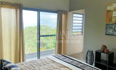 Se Vende Moderna y Amplia Casa en Altos del Maria