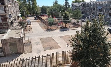 Depa en venta de 2 dormitorios y estacionamiento Santa Cruz