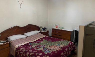 CASA DE 3 AMB. CON GRAN QUINCHO EN BANFIELD
