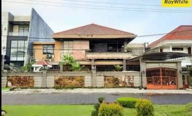 Dijual Rumah Dengan 8 KT Di Jl. Raya Darmo Permai , Surabaya