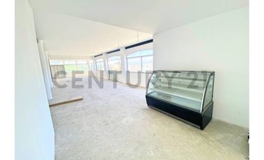 Se vende local comercial en Peñuelas