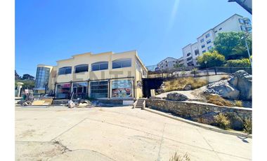 Se vende local comercial en Peñuelas