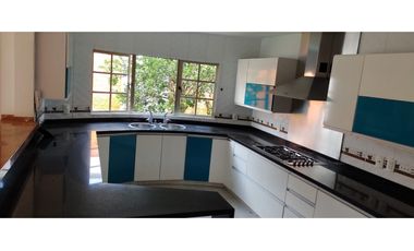 CASA CAMPESTRE EN VENTA EN LAGOS DE MENZULY FLORIDABLANCA