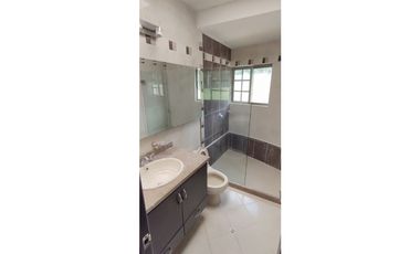 CASA CAMPESTRE EN VENTA EN LAGOS DE MENZULY FLORIDABLANCA