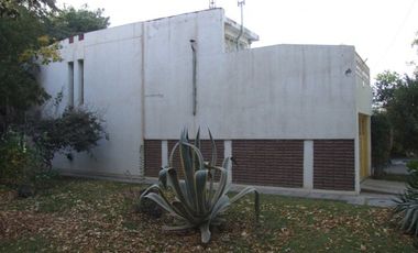 Casa tipo Duplex en Alquiler en Barrio 12 de Septiembre, Cipolletti, Rio Negro