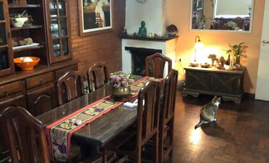 CHALET COLONIAL EXCELENTE UBICACIÓN