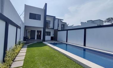 Casa en  VENTA en Fraccionamiento Brisas de Cuernavaca, Temixco Morelos.
