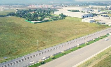 Terreno industrial en venta 40800 m en parque cerca de queretaro