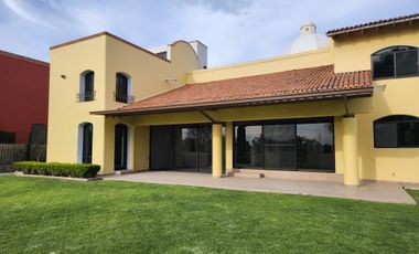 Casa en Renta en el Fraccionamiento el Campanario , Querétaro
