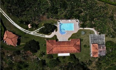 Finca turística en Venta sector Alcalá (6 cuadras)