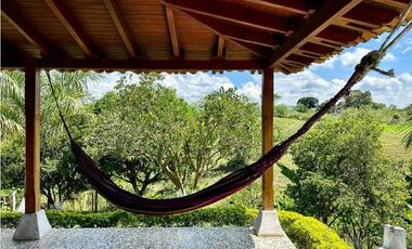 Finca turística en Venta sector Alcalá (6 cuadras)