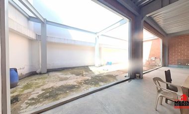 bodega en arriendo en la america. Cod A6041