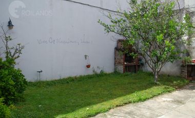 Venta Casa 6 Ambientes con Jardín Patio y Terraza en Villa Santa Rita