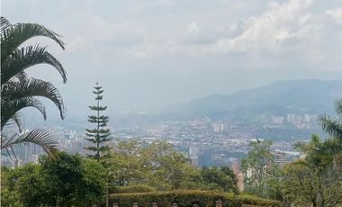 Venta de  casa independiente en El Poblado Medellín