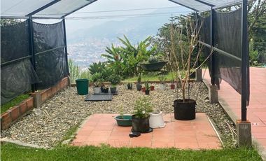Venta de  casa independiente en El Poblado Medellín