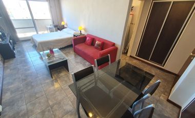 Departamento monoambiente al contrafrente con balcón - Tucuman 2454