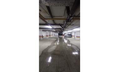 VENTA DE COCHERAS CENTRO DE CARLOS PAZ EN PASEO QUATTRO