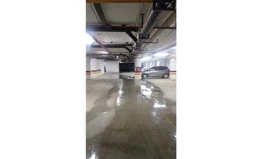 VENTA DE COCHERAS CENTRO DE CARLOS PAZ EN PASEO QUATTRO