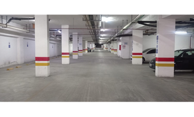 VENTA DE COCHERAS CENTRO DE CARLOS PAZ EN PASEO QUATTRO