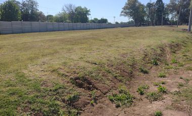 Lote en Barrio Semi-Cerrado